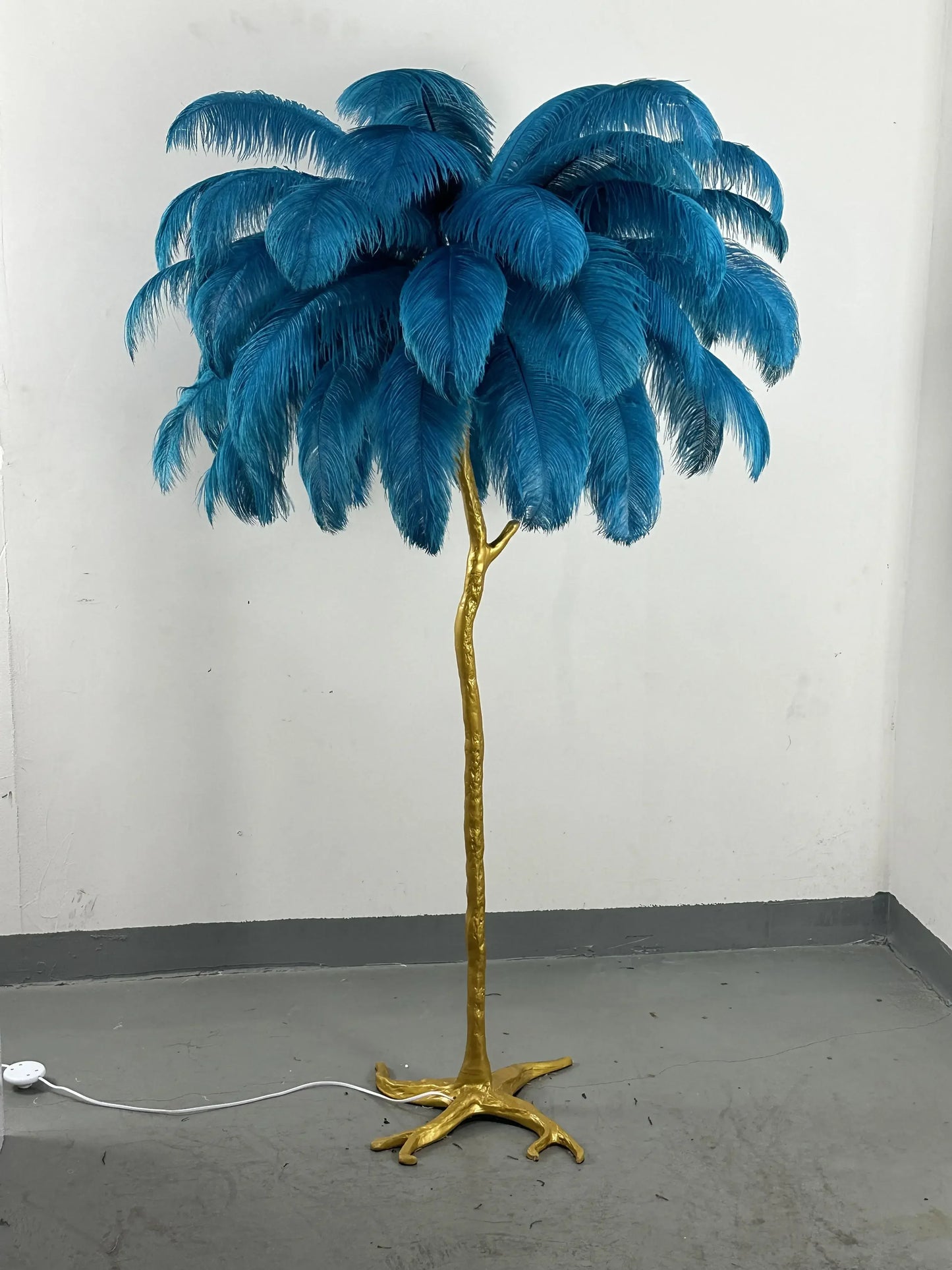 Luxury Modern White Pink Ostrich Feather Floor Lamp Home Corridor Party Stage Romantic Road Decoration E27 Light Bulb Fixture